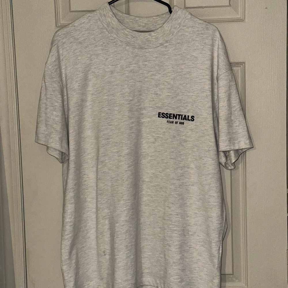 ESSENTIALS
Classic Short Sleeve Tee